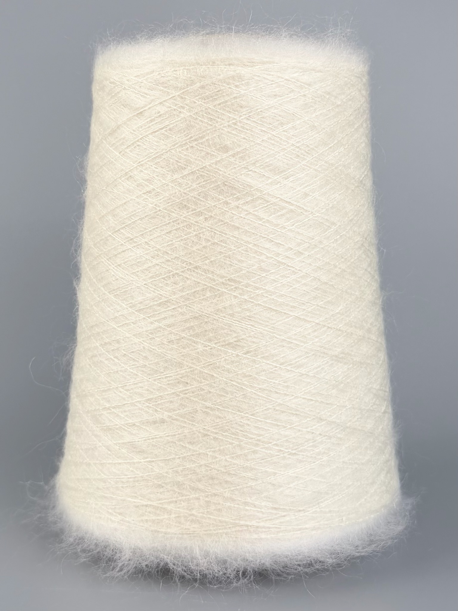 Manifattura Sesia Art. Vivienne 850 m / 100 g – Fil en kid mohair et soie de mûrier col. Ivoire 0080 photo 2